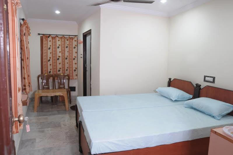 Vani Lodge Визакхапатнам Екстериор снимка