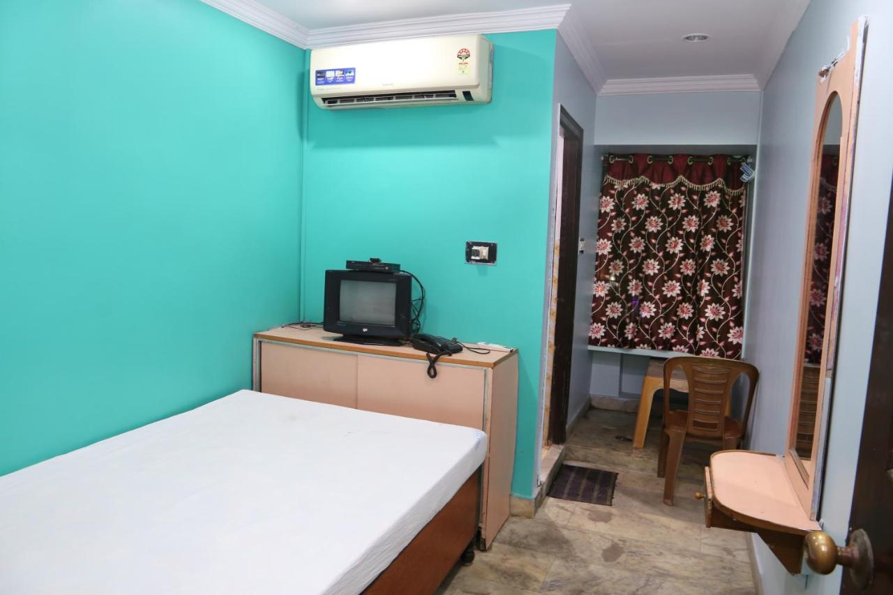 Vani Lodge Визакхапатнам Екстериор снимка